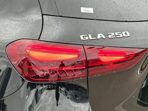 New 2026 Mercedes-Benz GLA 250 4MATIC image 13