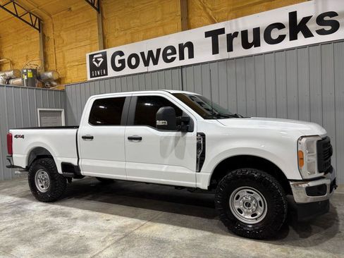 Used 2023 Ford F250 XL w/ XL Chrome Package AWD/4WD image 3