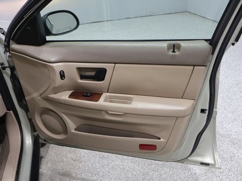 Used 2006 Ford Taurus SEL FWD image 23
