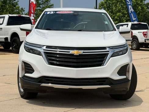 Used 2023 Chevrolet Equinox LT w/ Driver Convenience Package FWD image 4