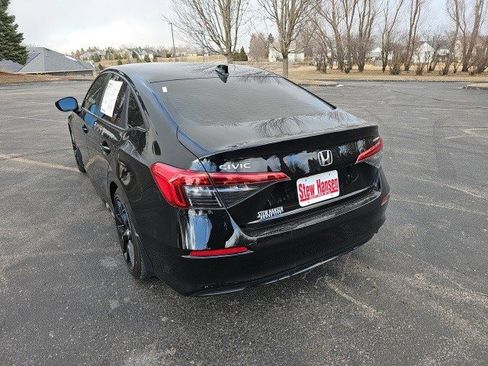 Used 2024 Honda Civic Sport image 3