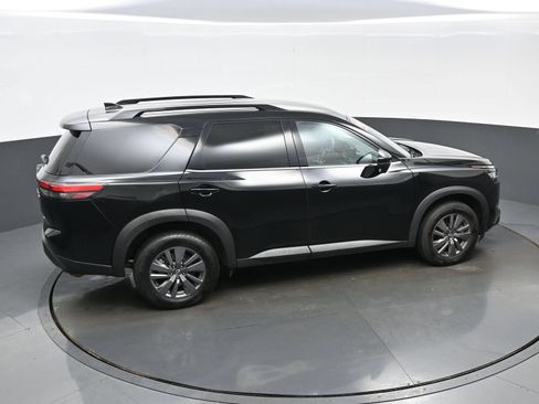 Used 2025 Nissan Pathfinder SV AWD/4WD image 44