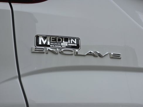 Used 2023 Buick Enclave Essence image 48