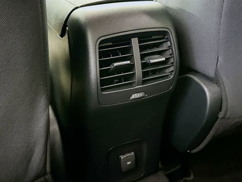 Certified 2020 Ford Escape SE image 13