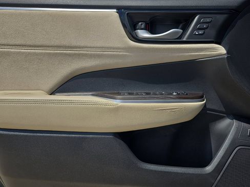 Used 2018 Honda Clarity Touring image 10