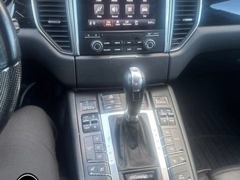 Used 2017 Porsche Macan S AWD/4WD image 9
