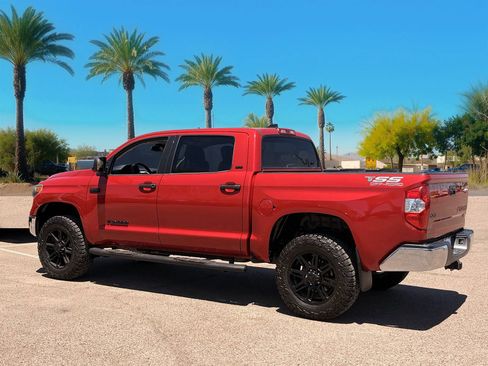 Used 2020 Toyota Tundra SR5 w/ SR5 Leather Package AWD/4WD image 3