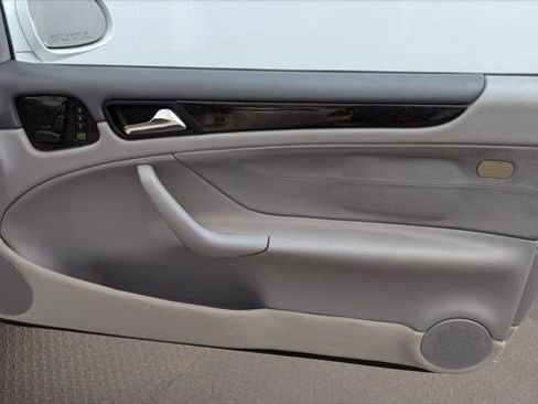 Used 2002 Mercedes-Benz CLK 430 Coupe image 17