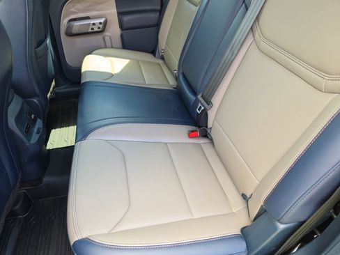 Used 2025 Ford Maverick Lariat AWD/4WD image 24