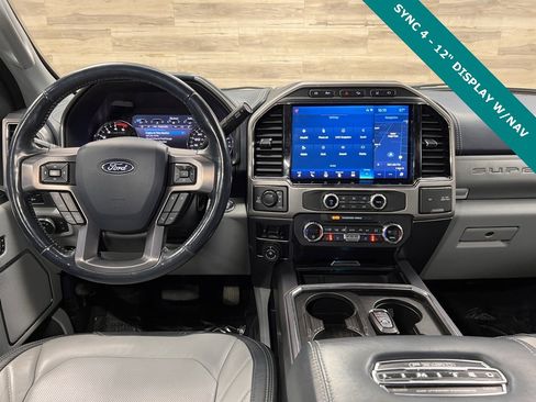 Used 2022 Ford F350 Limited image 2