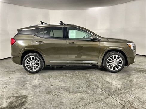 Certified 2024 GMC Terrain Denali w/ Denali Premium Package image 9