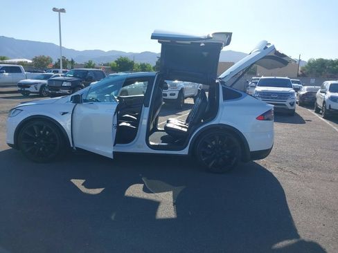 Used 2018 Tesla Model X 100D AWD/4WD image 8