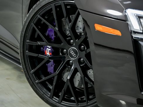 Used 2017 Audi R8 V10 plus image 4