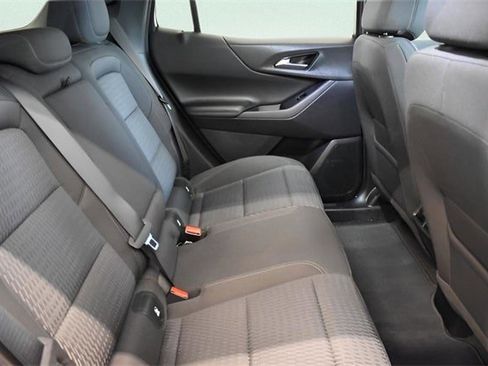 Used 2025 Chevrolet Equinox LT image 19