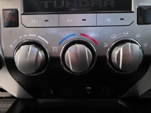 Used 2017 Toyota Tundra SR5 w/ SR5 Upgrade Package image 20