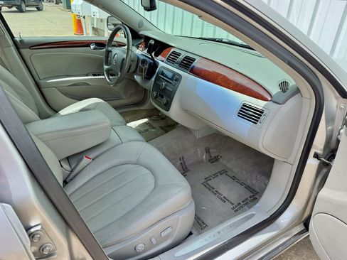 Used 2007 Buick Lucerne CXL w/ Luxury Package FWD image 19
