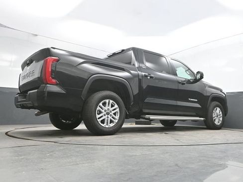 Used 2022 Toyota Tundra SR5 AWD/4WD image 43