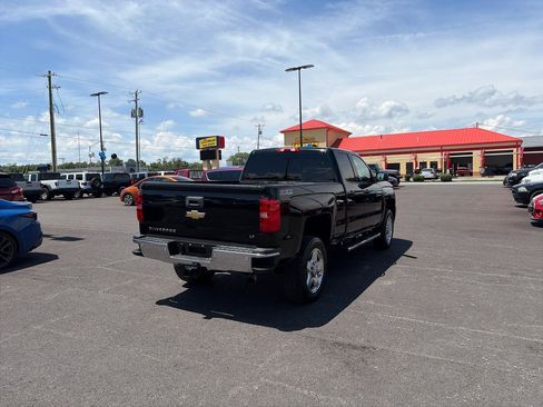 Used 2015 Chevrolet Silverado 2500 LT w/ LT Convenience Package AWD/4WD image 3
