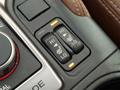 Used 2021 Subaru Forester Touring image 27