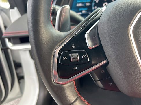 Used 2023 Chevrolet Corvette Stingray Coupe w/ Z51 Performance Package image 17