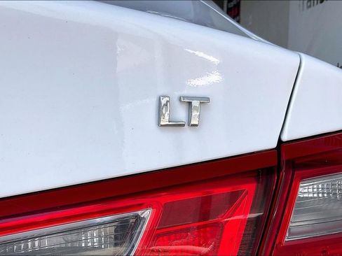 Used 2024 Chevrolet Malibu LT FWD image 19