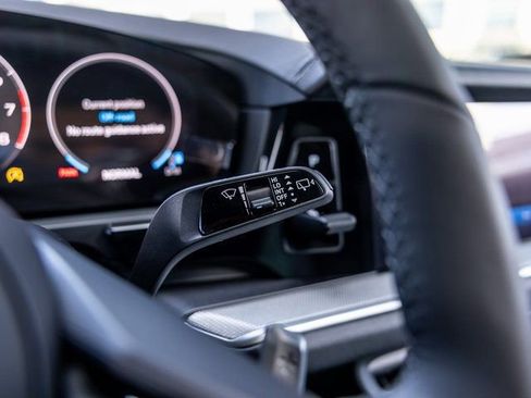 New 2026 Porsche Cayenne image 31