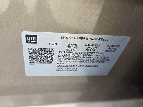 Used 2023 Chevrolet Malibu LT FWD image 17