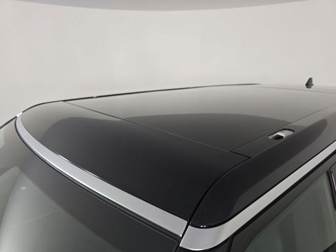 Used 2024 Rivian R1S Adventure image 13