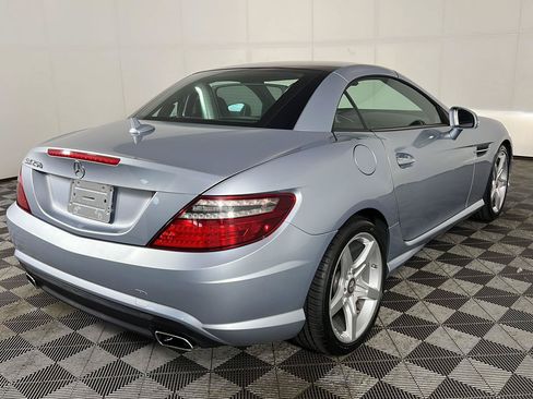 Used 2014 Mercedes-Benz SLK 250 image 16