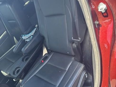 Used 2016 Toyota Highlander XLE FWD image 7