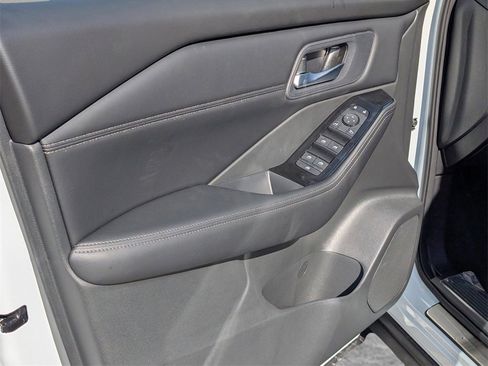 New 2026 Nissan Rogue SV image 16