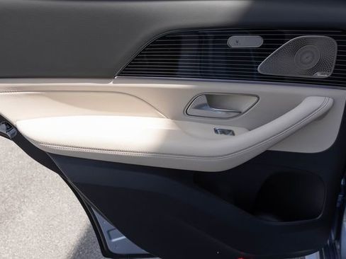 New 2026 Mercedes-Benz GLE 450 4MATIC image 16