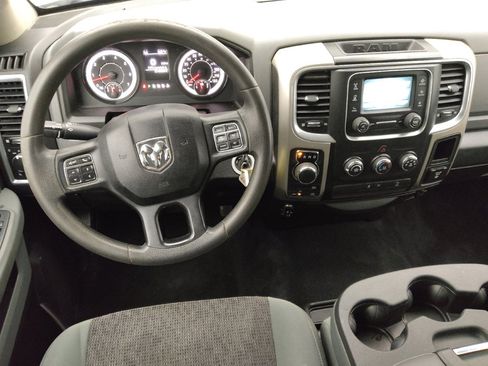 Used 2019 RAM 1500 Classic SLT image 22