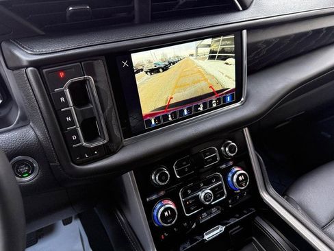Used 2023 GMC Yukon XL Denali image 26