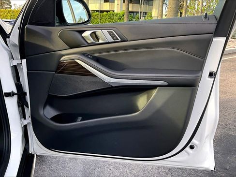 Used 2023 BMW X5 xDrive40i w/ Parking Assistance Package image 42