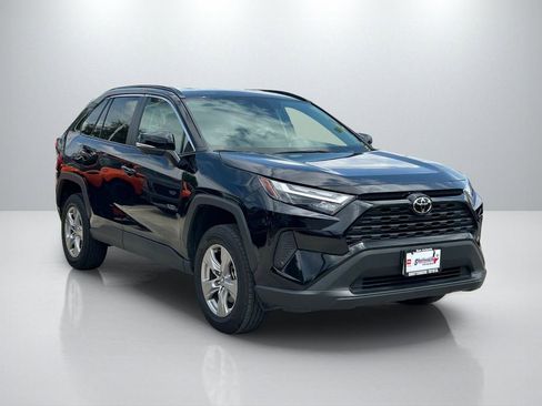 Certified 2025 Toyota RAV4 XLE image 3