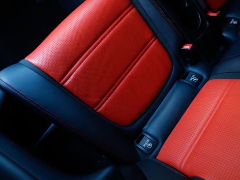 Used 2017 Mercedes-Benz C 63 AMG S image 13