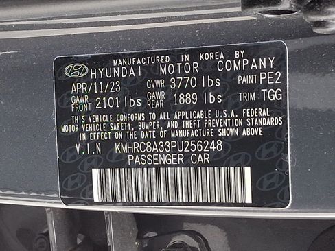 Used 2023 Hyundai Venue SEL image 27