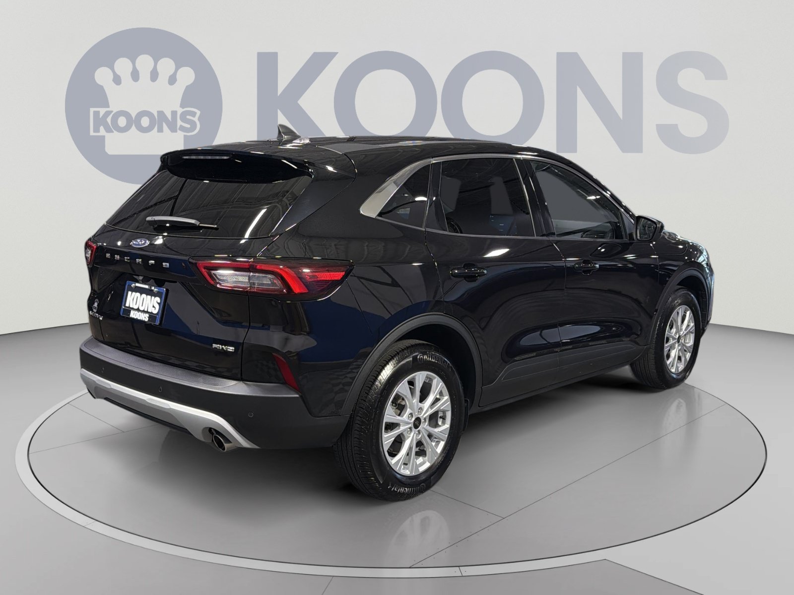 Used 2023 Ford Escape Active w/ Tech Pack #2 AWD/4WD image 7