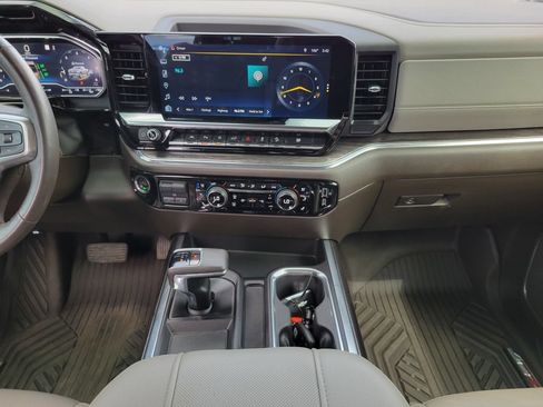 Used 2023 Chevrolet Silverado 1500 LTZ AWD/4WD image 19