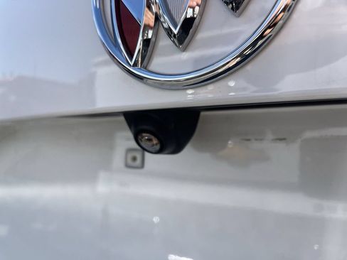 Used 2022 Buick Envision Preferred FWD image 10