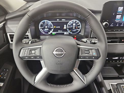 New 2026 Nissan Rogue SL AWD/4WD image 14