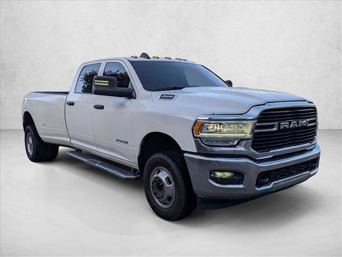 Used 2022 RAM 3500 Tradesman image 3