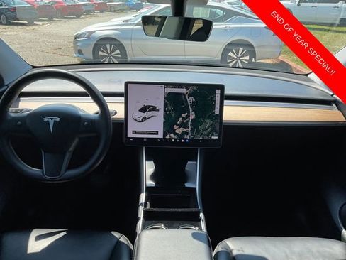 Used 2020 Tesla Model Y Long Range image 17