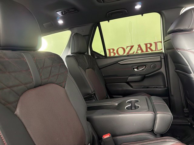 Used 2026 Honda Pilot Black Edition image 39