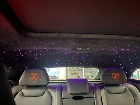 Used 2019 Lamborghini Urus image 28