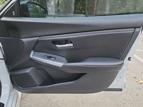Used 2021 Nissan Sentra SR FWD image 31