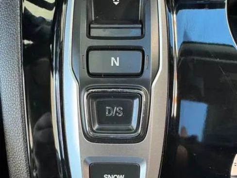 Used 2019 Honda Pilot Touring image 36