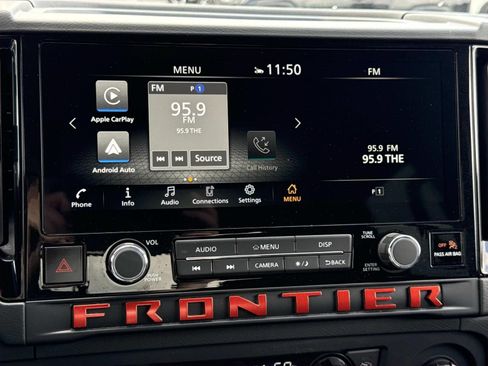 Used 2025 Nissan Frontier PRO-4X w/ Pro Convenience Package AWD/4WD image 9