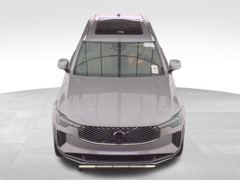 Used 2026 Volvo XC90 B6 Plus AWD/4WD image 3
